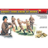 Soviet tank crew at work. MINIART 35153