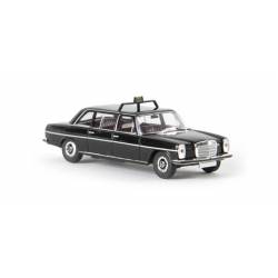 Taxi Mercedes Benz 220 D. BREKINA 13406