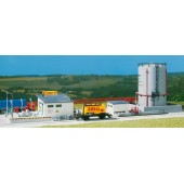 Small tank farm with tall tank. AUHAGEN 12264