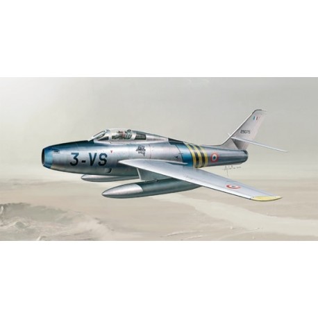 F-84F Thunderstreak. ITALERI 2682