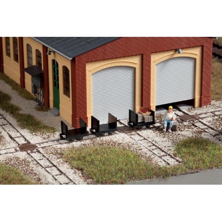 Narrow gauge bulkhead wagons. AUHAGEN 41704