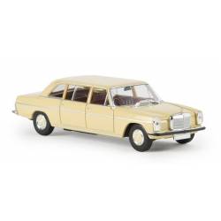 Mercedes Benz 220. BREKINA 13408