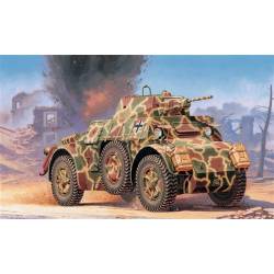 Autoblindada AB43. ITALERI 7052