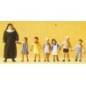 Nun with small children. PREISER 10401