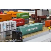 40 container "China Shipping". FALLER 180844