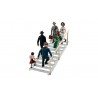 Personas subiendo escaleras. WOODLAND SCENICS A1954