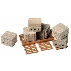 Pallets with bricks (x6). MODEL RAILSTUFF 930