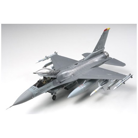 Lockheed Martin F-16CJ. TAMIYA 61098