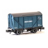 "Servicio de economato" box wagon. PECO NR-P935