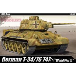 German T-34/76 747(r), WWII. ACADEMY 13502