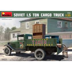 Soviet 1,5T cargo truck with load. MINIART 38013