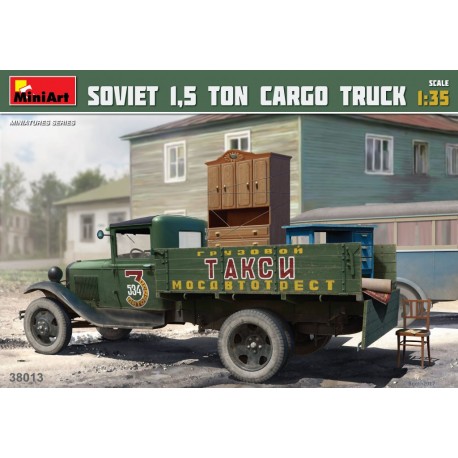 Soviet 1,5T cargo truck with load. MINIART 38013