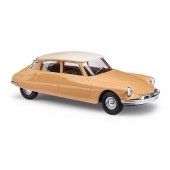 Citroën DS19, marrón naranja. BUSCH 48022