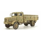 Camion militaire allemand L4500A.