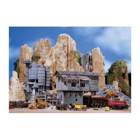 Old stone-crushing plant. FALLER 130961