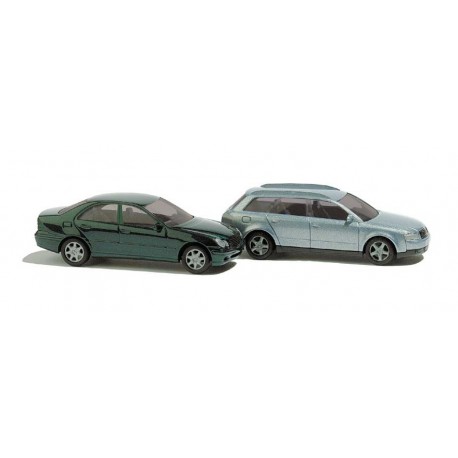 Audi A4 Avant y Mercedes-Benz clase C.