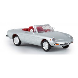 Alfa Romeo Spider 2000, plata.