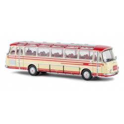 Autobus Setra S 12, rojo/beige.