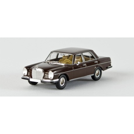 Mercedes Benz 280 SE, brown.