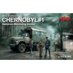 Chernobyl 1: ZiL-131KShM y puesto de control.