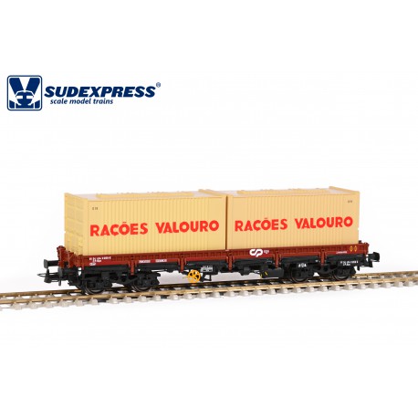 Wagon CP Sgs, with "RAÇOES VALOURO" containers.