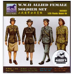 WWII Allied female soldier set.