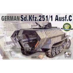 German Sd. Kfz. 251/1 Ausf. C. AFV CLUB 35078