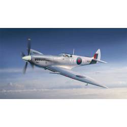 Supermarine Spitfire Mk. VII. WWII. ITALERI 1318