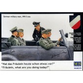 German officers in car. MASTER BOX 3570