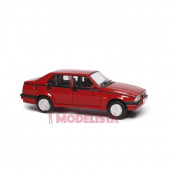 Alfa Romeo 75, rojo.