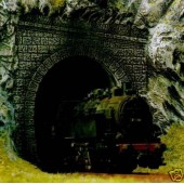 Dos bocas de túnel de una vía. BUSCH 8190