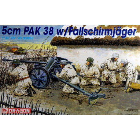 5 cm PAK 38 with paratroopers.