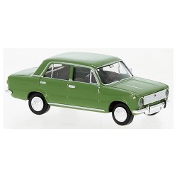 Fiat 124, verde.