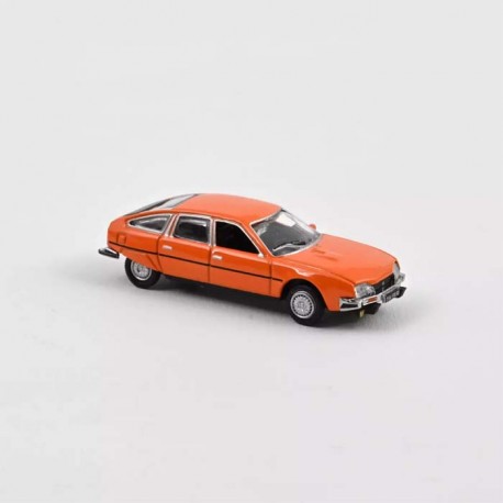 Citroën CX 2400 GTi, naranja.