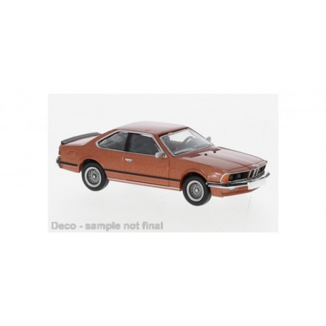 BMW 635 CSi, bronce metalizado.