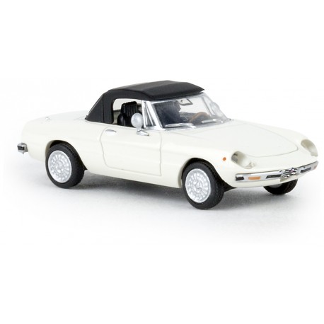 Alfa Romeo Spider, white.