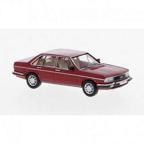 Audi 100 (C2), dark red.