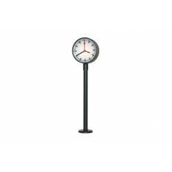 Platform clock lit on post. VIESSMANN 5080