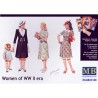 Women of WW II era.  MASTER BOX 35148