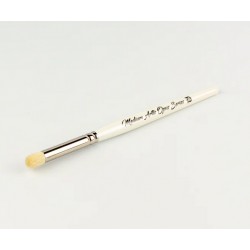 Medium D Series dry brush.