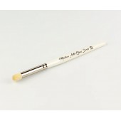 Medium D Series dry brush.