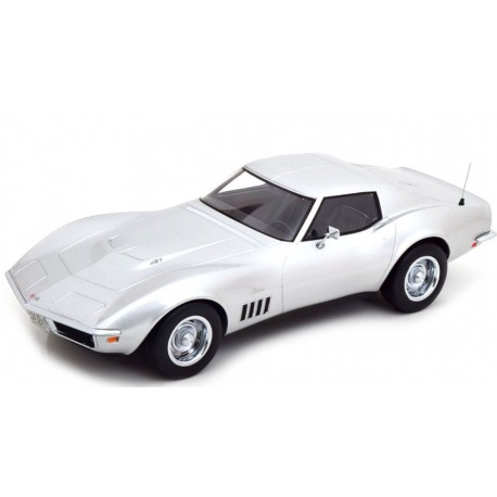 Chevrolet Corvette Coupe 1969. Plata.