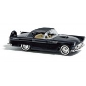 Ford Thunderbird, negro.