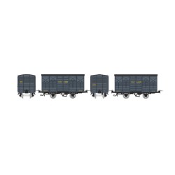 Set of 2 boxcars.