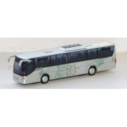 Setra S415.