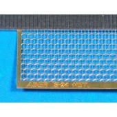 Fotogeätztes Netz: Sechseckiges Netz 1,85 x 1,7 mm.