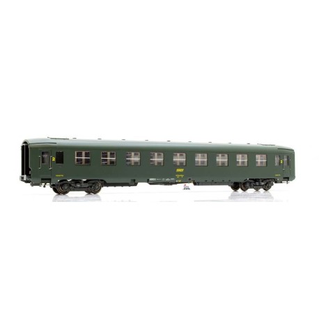 Coche de 2 clase DEV AO B9c9, SNCF.